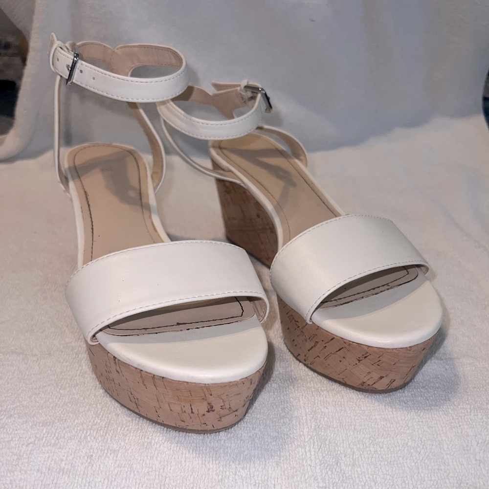 Nine West Tan and White Wedge Shoes